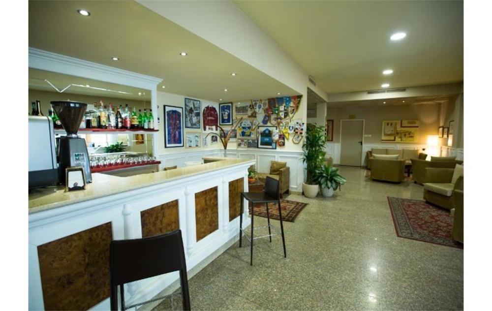 Hotel Vazzana โวลเปียโน ภายนอก รูปภาพ