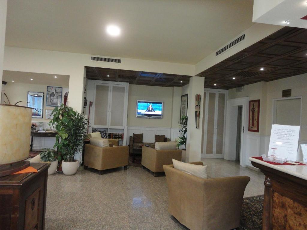 Hotel Vazzana โวลเปียโน ภายนอก รูปภาพ