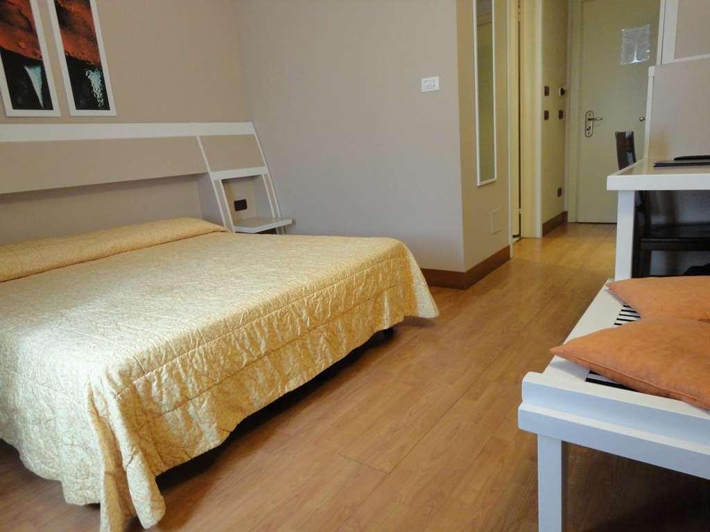 Hotel Vazzana โวลเปียโน ห้อง รูปภาพ